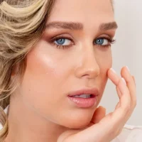 میکاپ سالن زیبایی دل ارای