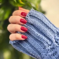 طراحی و کاشت ناخن سالن زیبایی دل آرای